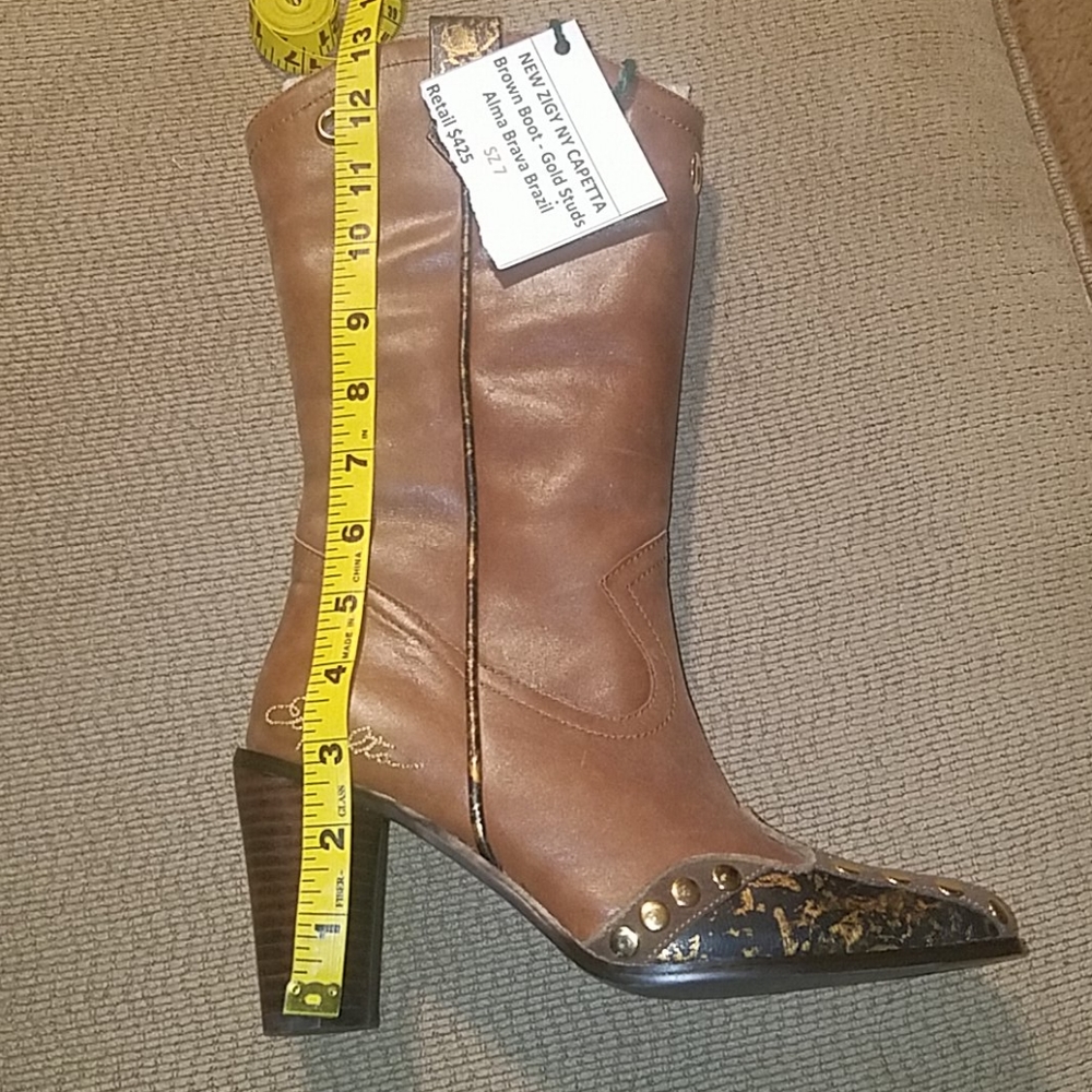 CAPETTA HEELED BOOTS 👢👢 - Picture 12 of 16